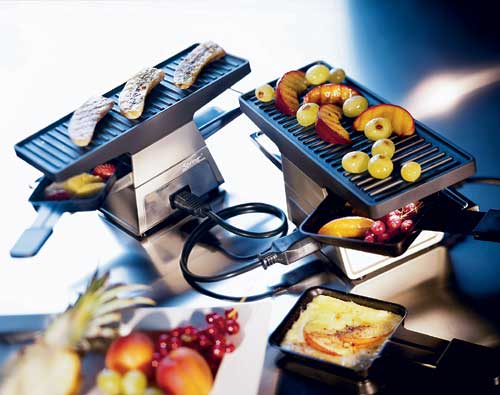 Die Wintermonate dank Raclette & Fondue Spezialit�ten in wohlig, warmer Atmosph�re erleben. Ob beim Fondueplausch oder Raclette Essen, gem�tliches Beisammensein garantiert!